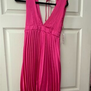 Jessica Simpson - Pleated Pink Backless Dress